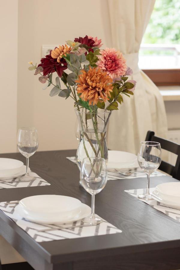 Chlodna European Square By Renters Apartmán *
