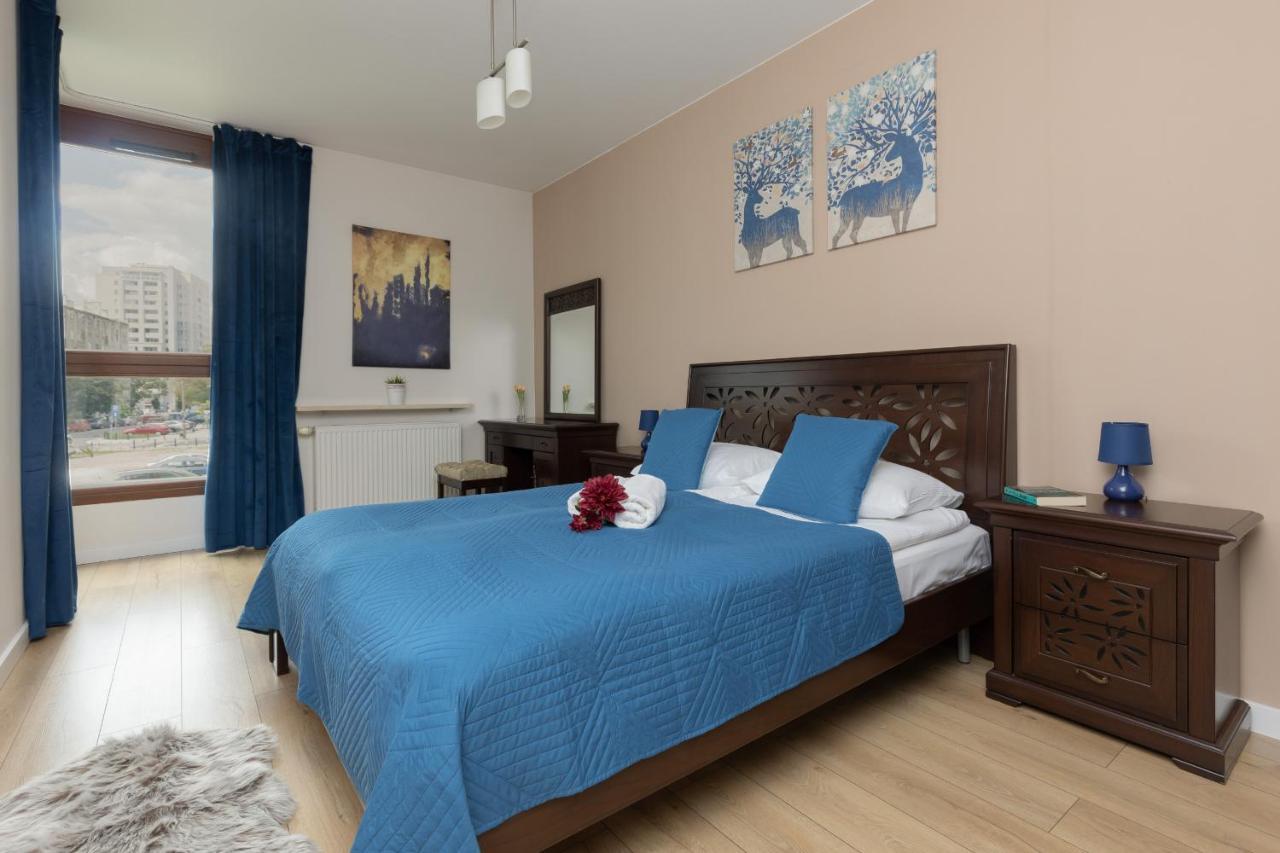 Chlodna European Square By Renters * Warschau