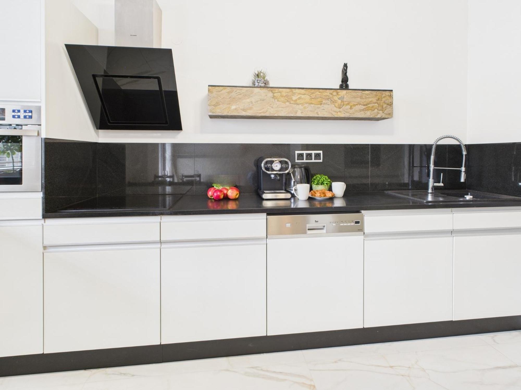 Chlodna European Square By Renters * Warschau